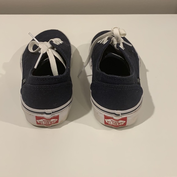 Vans - Picture 3 of 5